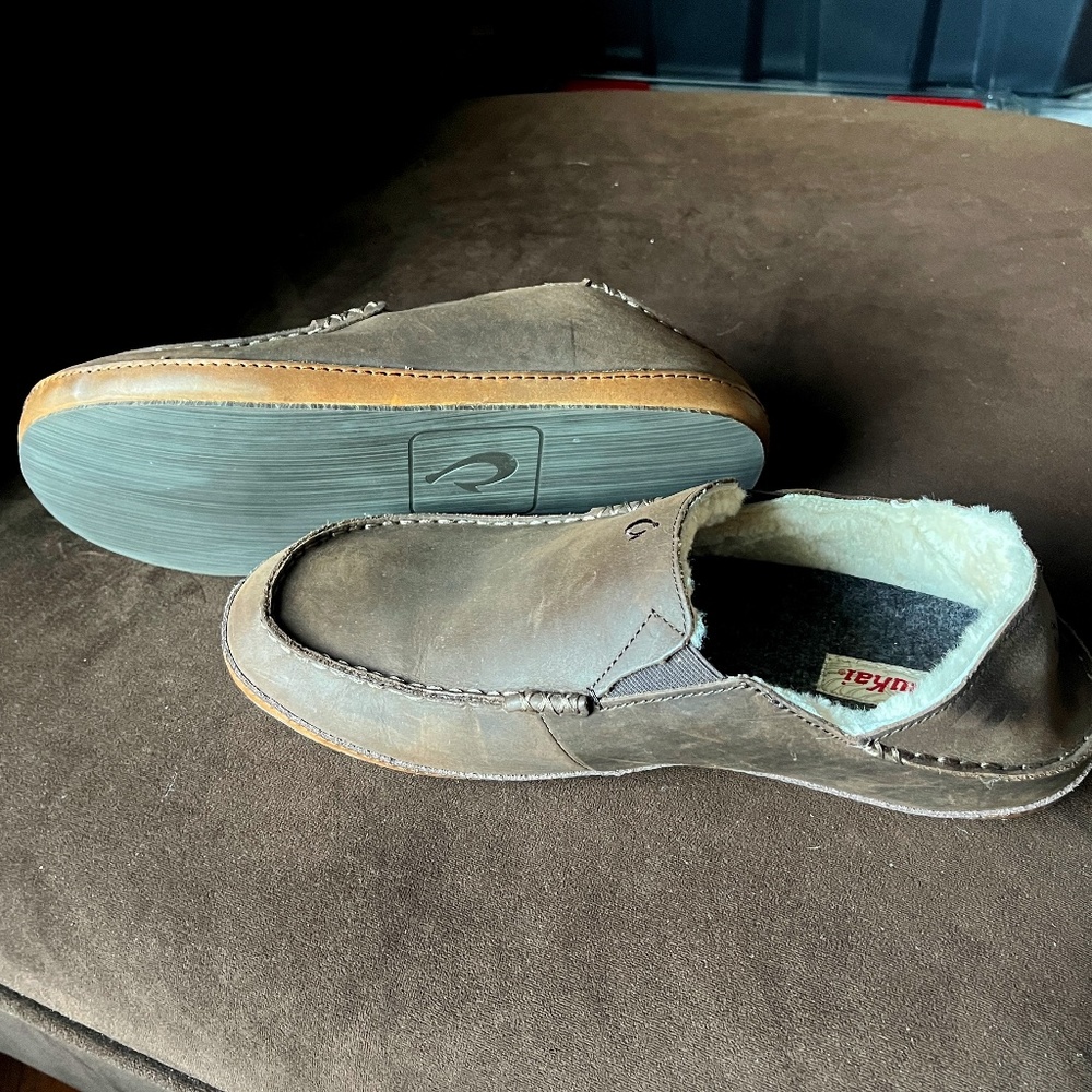 OluKai Moloa Slippers, Dark Wood color, Size 12, Excellent ++